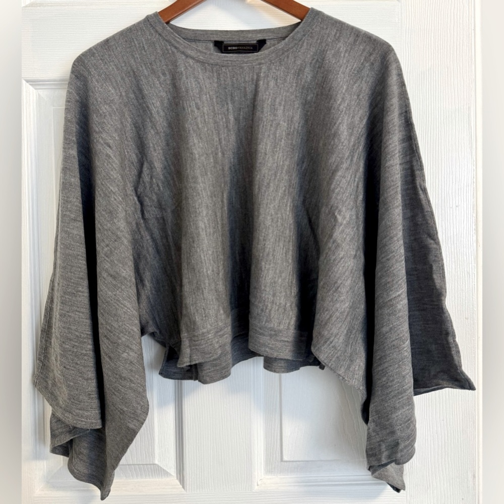 BCBGMaxAzria Merino wool cropped sweater sz M